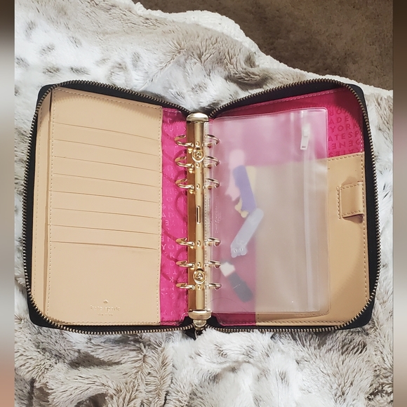 Kate Spade Wellesley planner - Picture 5 of 12